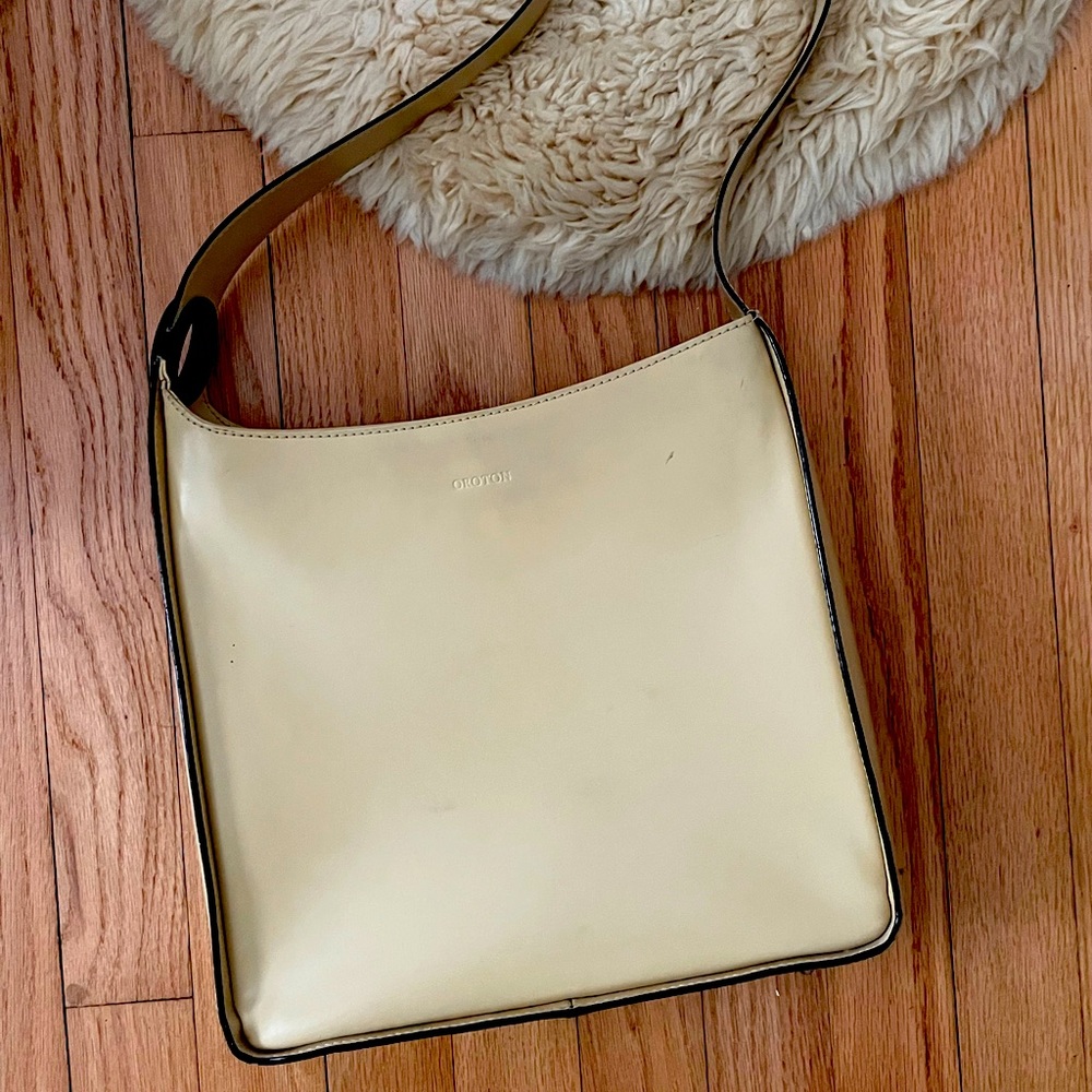 Oroton VTG Australian leather cream color shoulder purse - grt cndtn